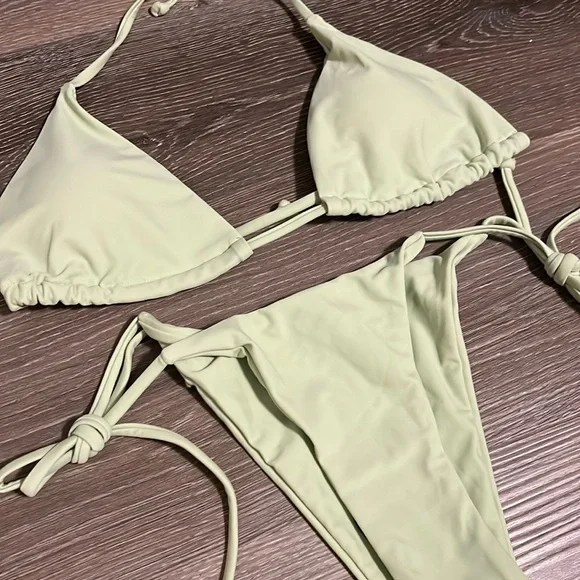 String Bikini Set - Picture 3 of 3